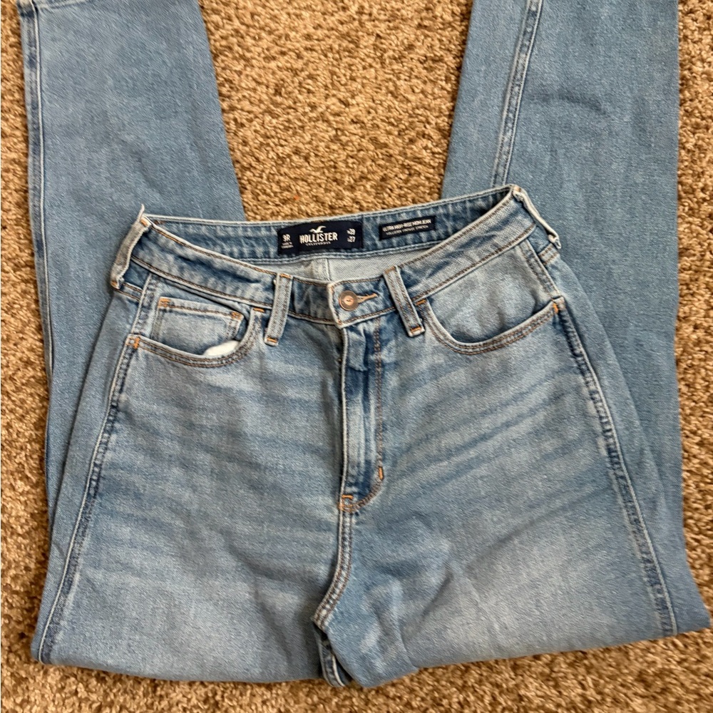 Hollister Denim Blue Jeans ultra High Rise Mom W29 L 27